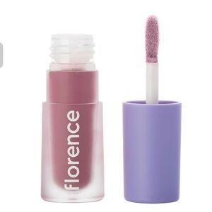 Florence BE A VIP velvet liquid lipstick Love me POV